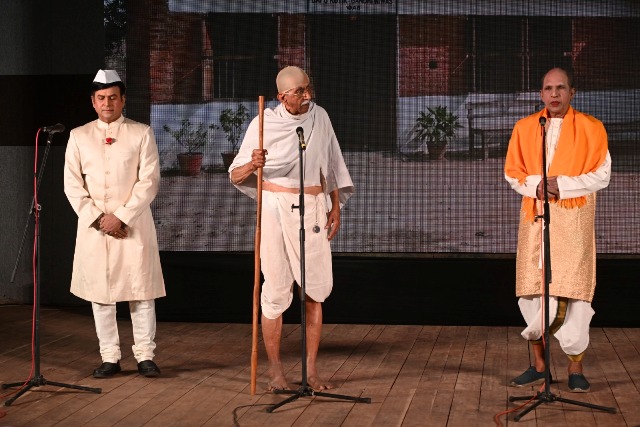 Life  History  of  Sardar  Vallabhbhai  Patel - Tamil  Drama